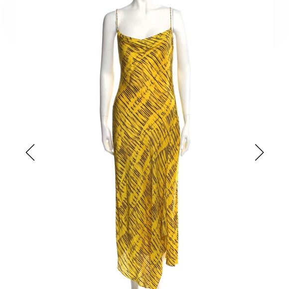 Alice + Olivia Dresses & Skirts - Alice & Olivia open back silk dress